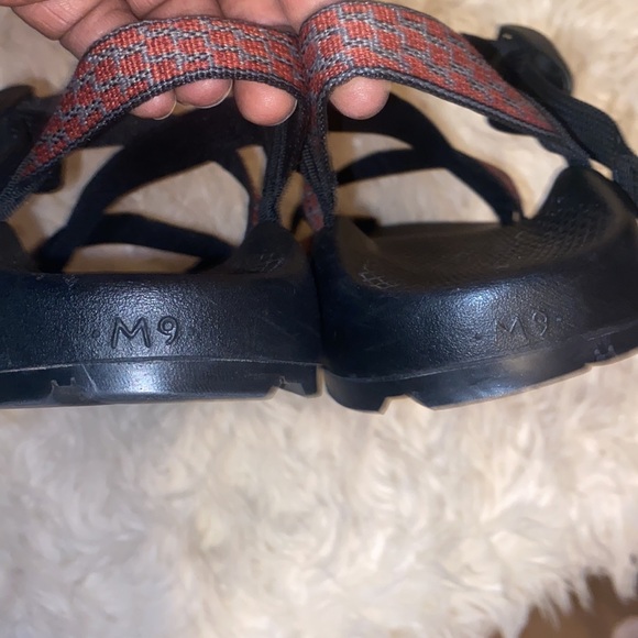 CHACO Z/2 MENS RED AND BLACK SANDALS - Picture 3 of 5